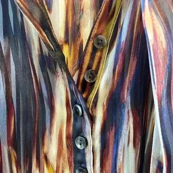 Classique Entier Sleeveless Multicolor/Watercolor 100% Silk Top in a size small. - Picture 7 of 14